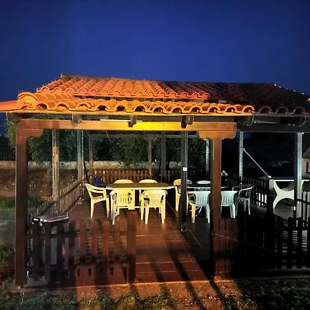 Blue Scent Villa - Private Magnificent Garden Escape בית נופש נאה פוטידאה