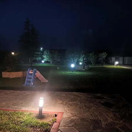 בית נופש Blue Scent Villa - Private Magnificent Garden Escape