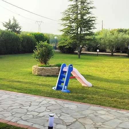 בית נופש Blue Scent Villa - Private Magnificent Garden Escape *